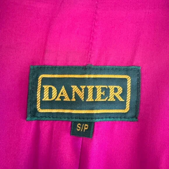 Danier Vintage 80s/90s Fuchsia Pink and Black Suede Leather Blazer and Skirt Set - Picture 10 of 16